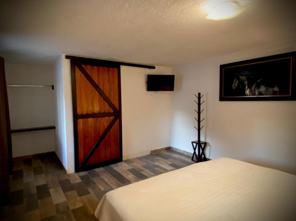 Cabanas, Suites Y Habitaciones Rancho San Jorge Bernal Exterior foto