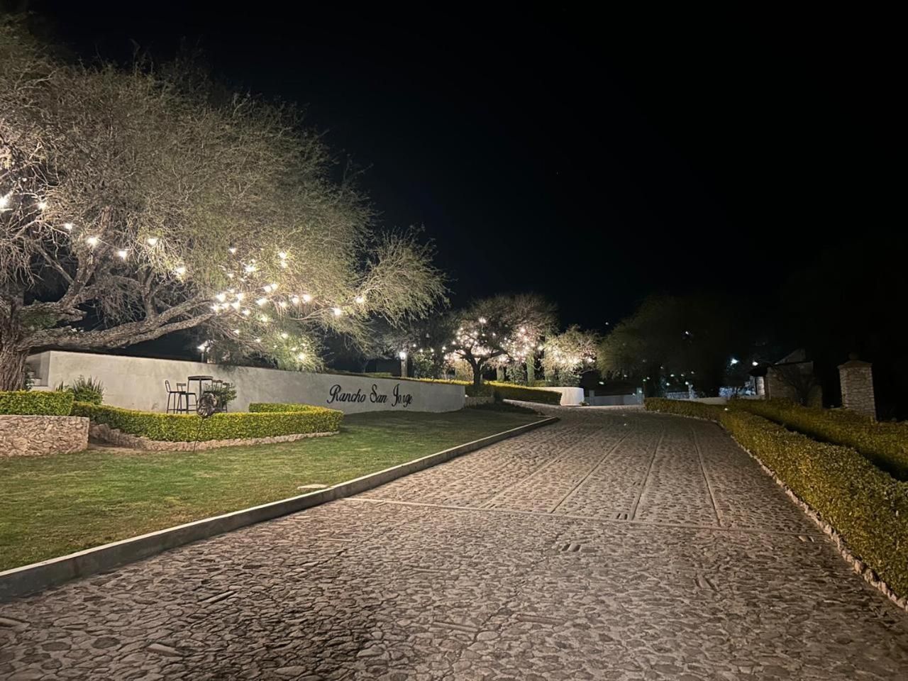 Cabanas, Suites Y Habitaciones Rancho San Jorge Bernal Exterior foto